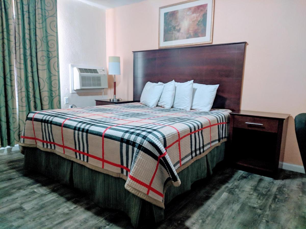 Travelers Inn - كليرووتر المظهر الخارجي الصورة