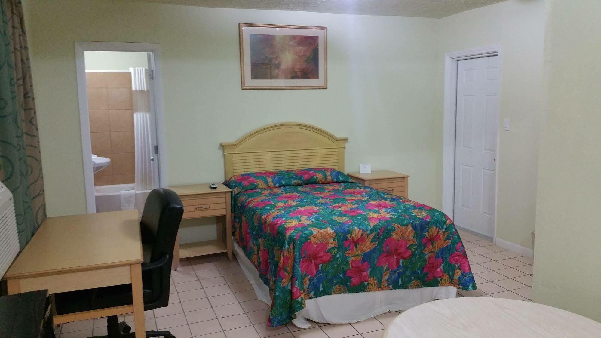 Travelers Inn - كليرووتر المظهر الخارجي الصورة