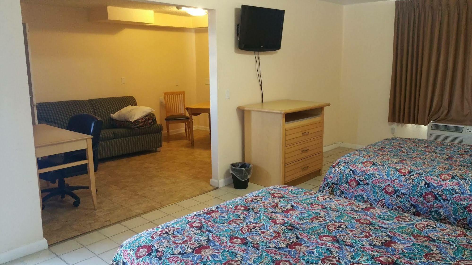 Travelers Inn - كليرووتر المظهر الخارجي الصورة